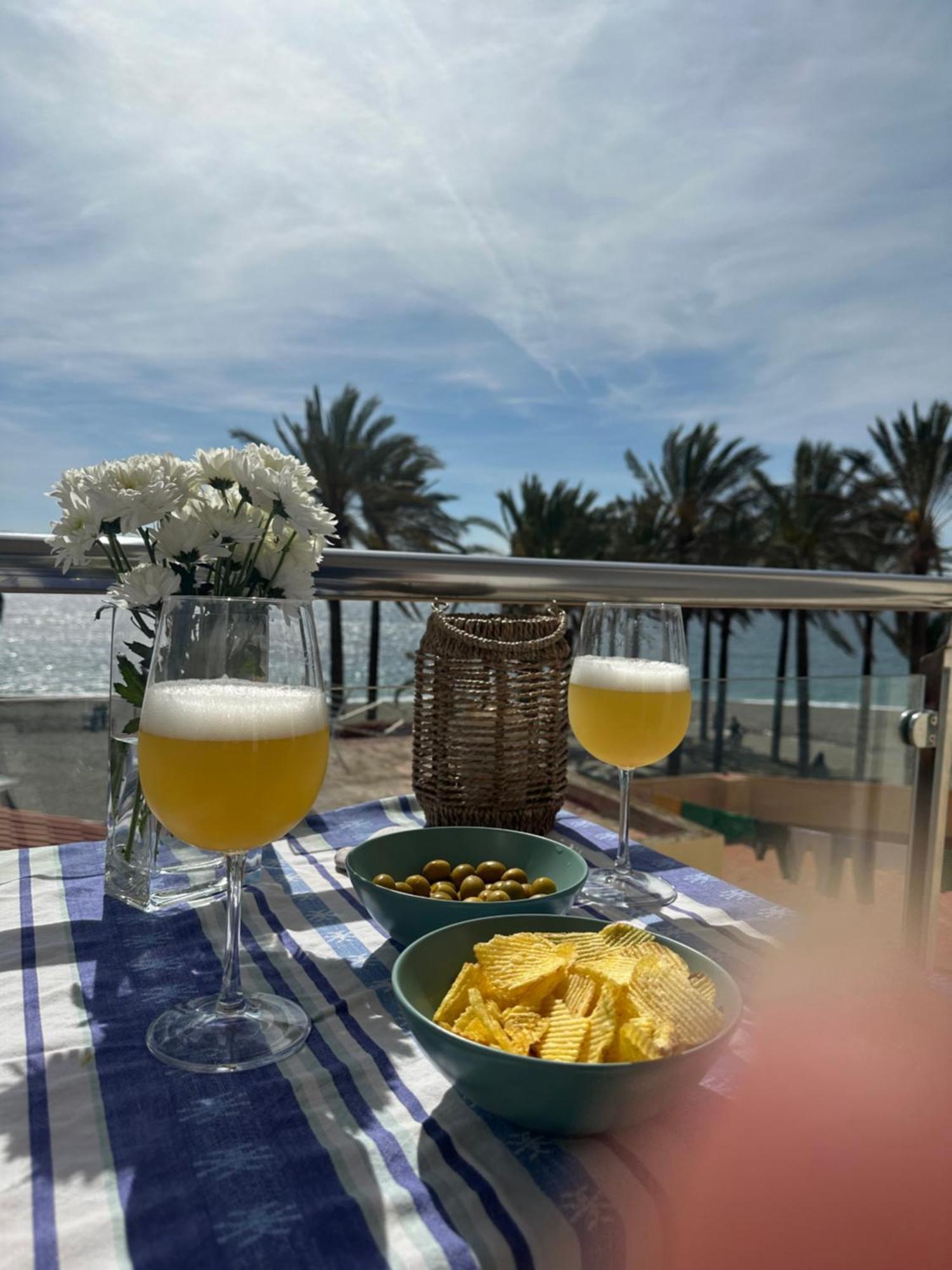 Vistas Al Mar Apartman Torrenueva  Kültér fotó
