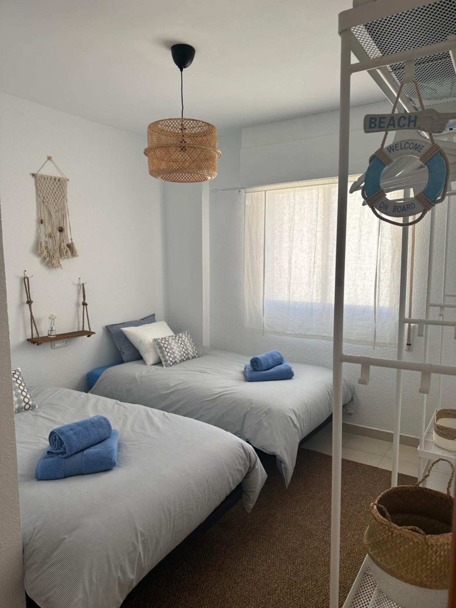 Vistas Al Mar Apartman Torrenueva  Kültér fotó